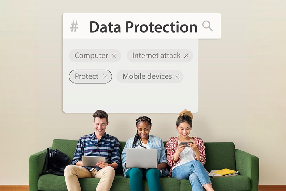 Perlindungan data pribadi menjadi semakin penting karena data tersebut mencerminkan identitas dan kehidupan pribadi seseorang.
